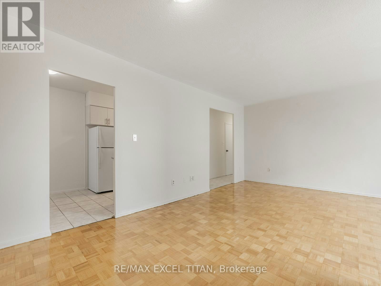 801-1385 Midland Avenue, Toronto, ON, M1P 3B8 - 11