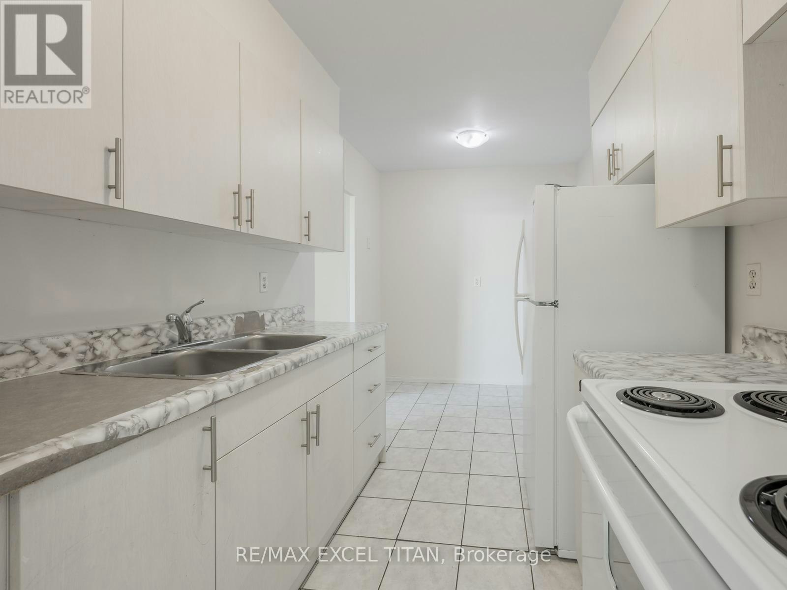 801-1385 Midland Avenue, Toronto, ON, M1P 3B8 - 21