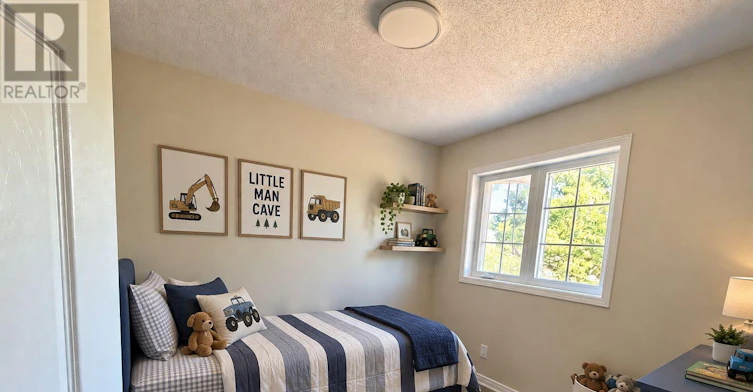 155 Margrave Avenue, Ottawa, ON, K1T 3X7 - 6
