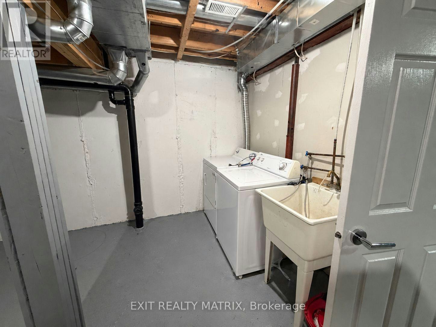 155 Margrave Avenue, Ottawa, ON, K1T 3X7 - 11