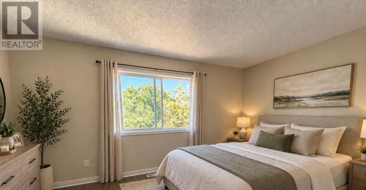 155 Margrave Avenue, Ottawa, ON, K1T 3X7 - 5