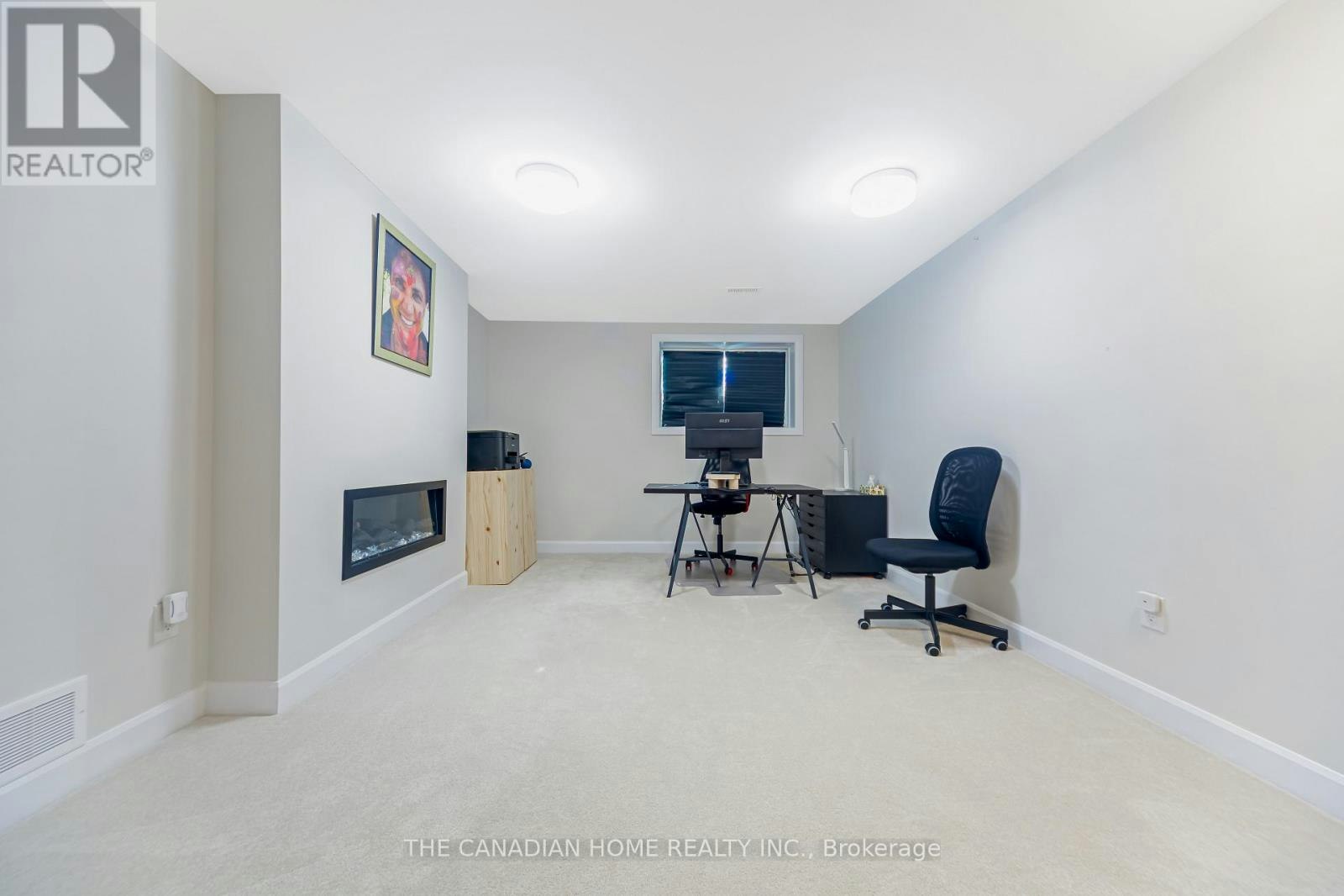 921 Clarkia Street, Ottawa, ON, K1T 0Y2 - 8