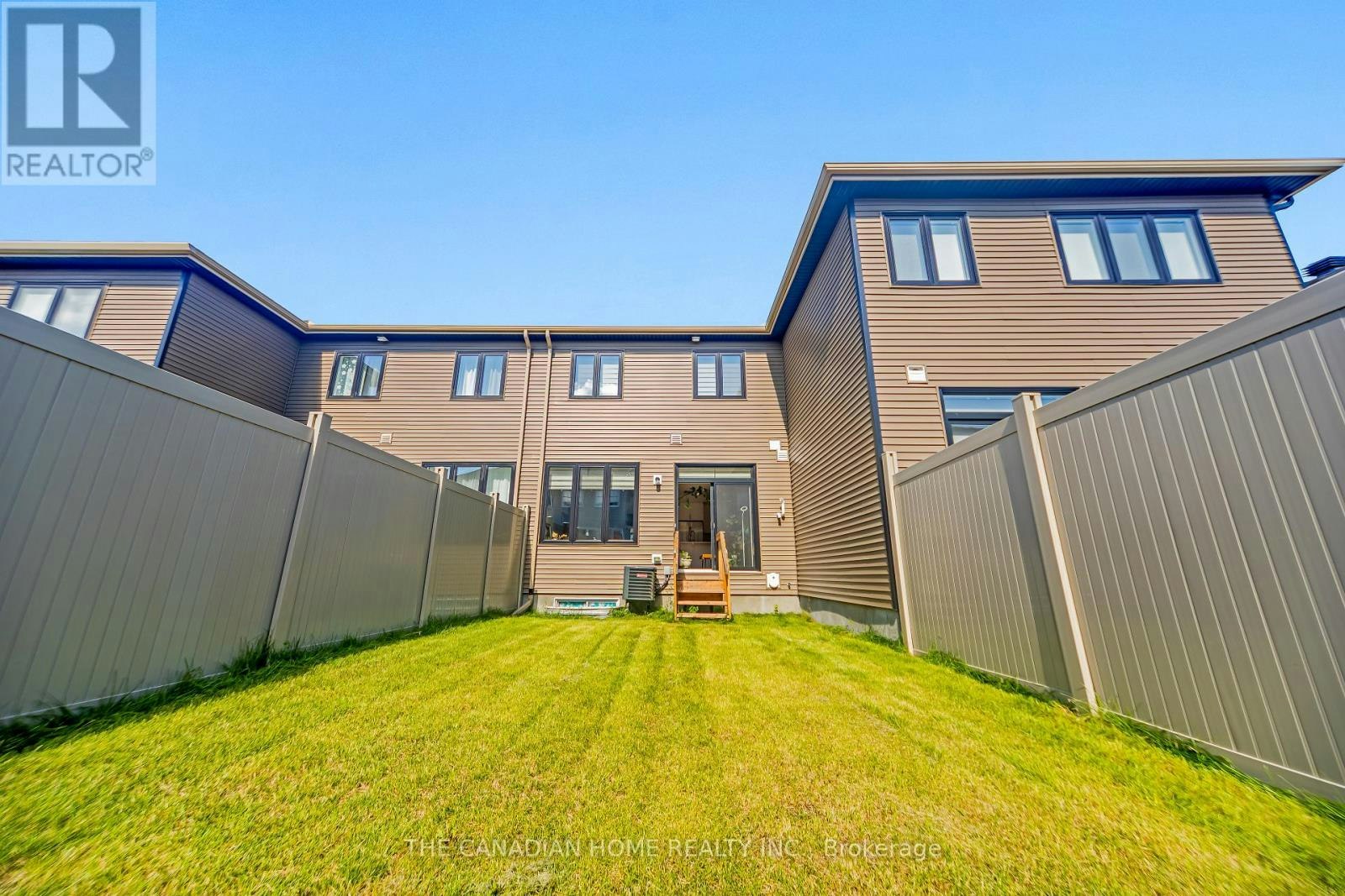 921 Clarkia Street, Ottawa, ON, K1T 0Y2 - 16
