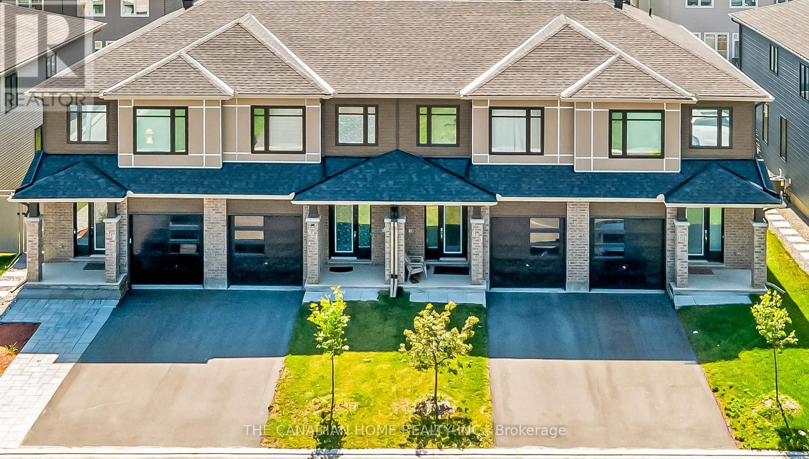 921 Clarkia Street, Ottawa, ON, K1T 0Y2