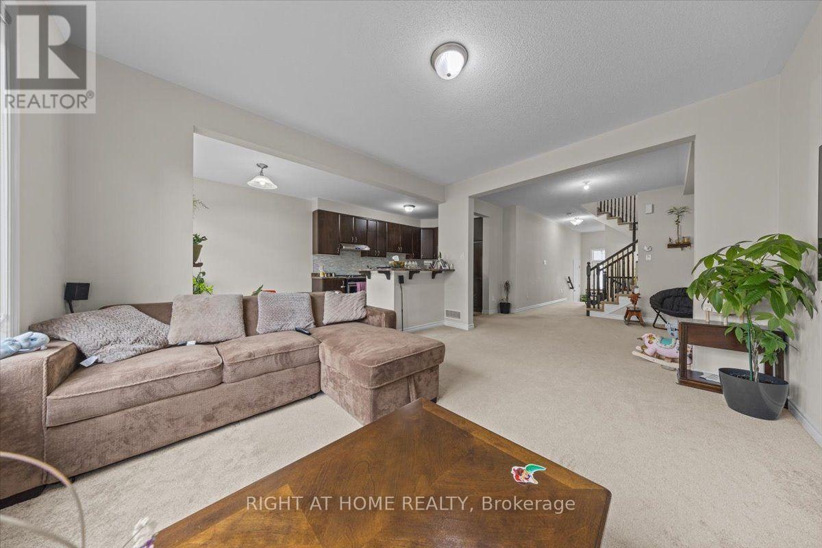 176 Harmattan Avenue, Ottawa, ON, K2S 2R3 - 11