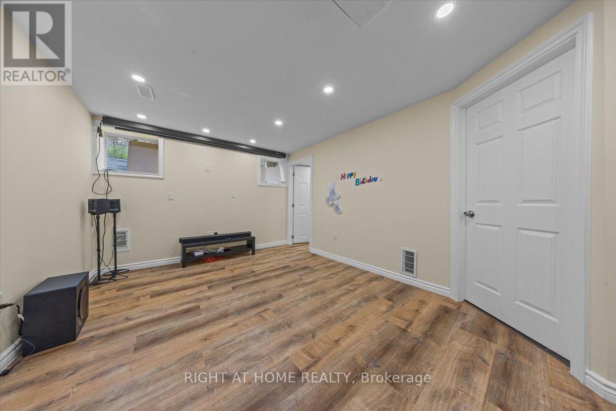 176 Harmattan Avenue, Ottawa, ON, K2S 2R3 - 14