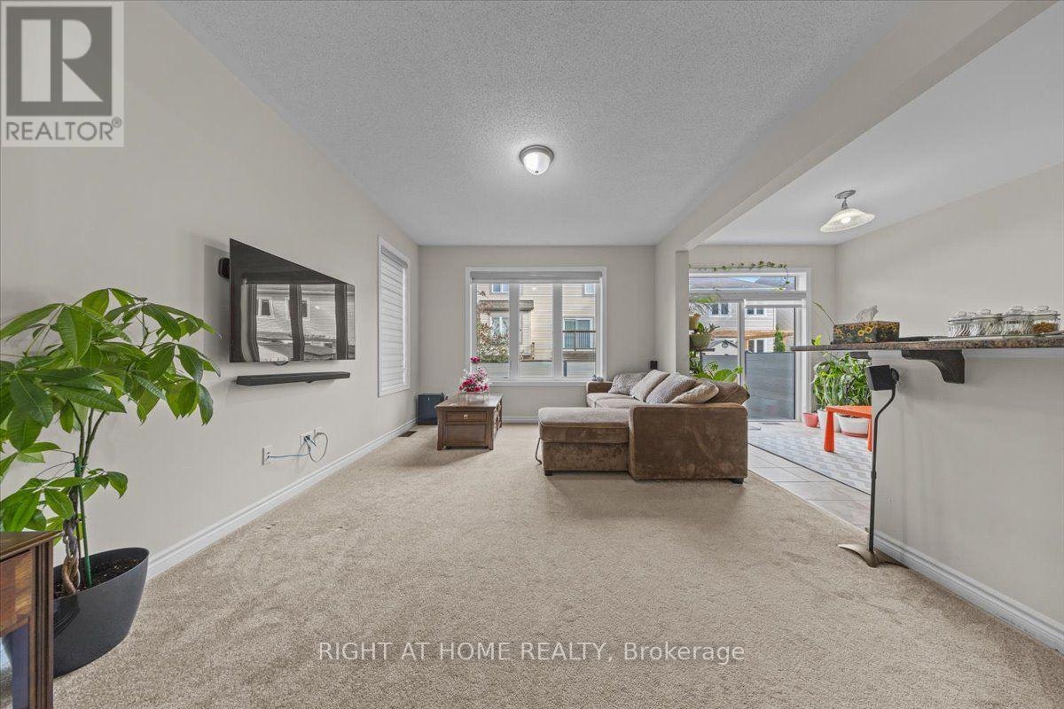 176 Harmattan Avenue, Ottawa, ON, K2S 2R3 - 9