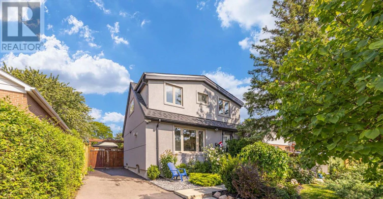 122 Allenby Avenue, Toronto, ON, M9W 1T3