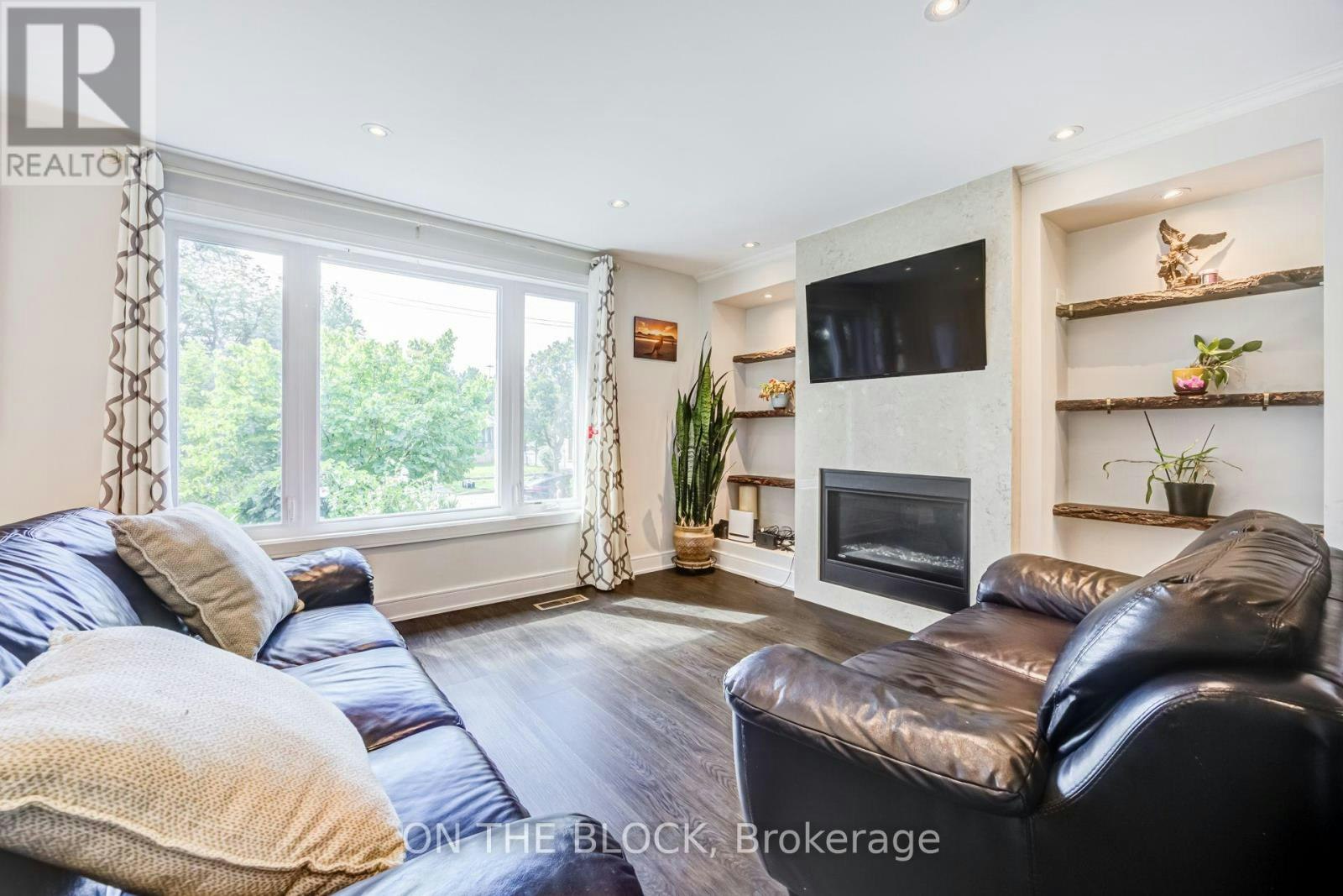 122 Allenby Avenue, Toronto, ON, M9W 1T3 - 8