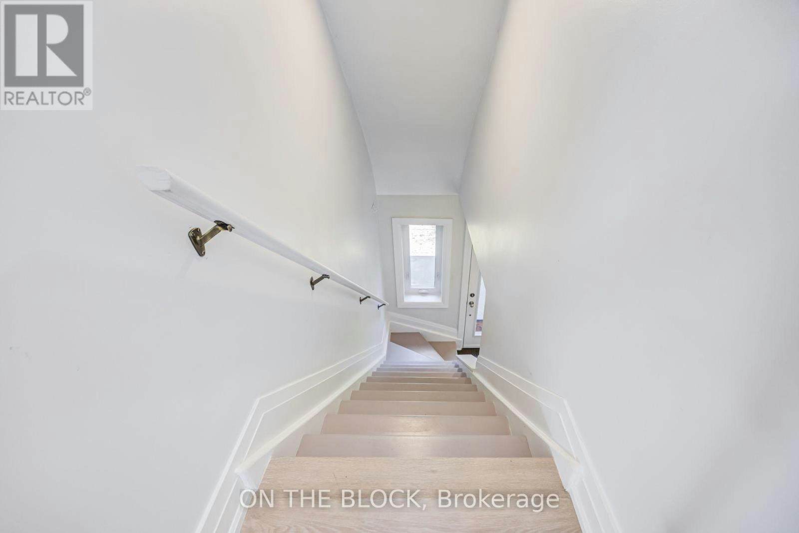 122 Allenby Avenue, Toronto, ON, M9W 1T3 - 12