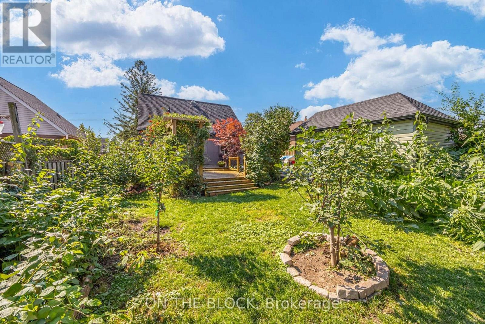 122 Allenby Avenue, Toronto, ON, M9W 1T3 - 21