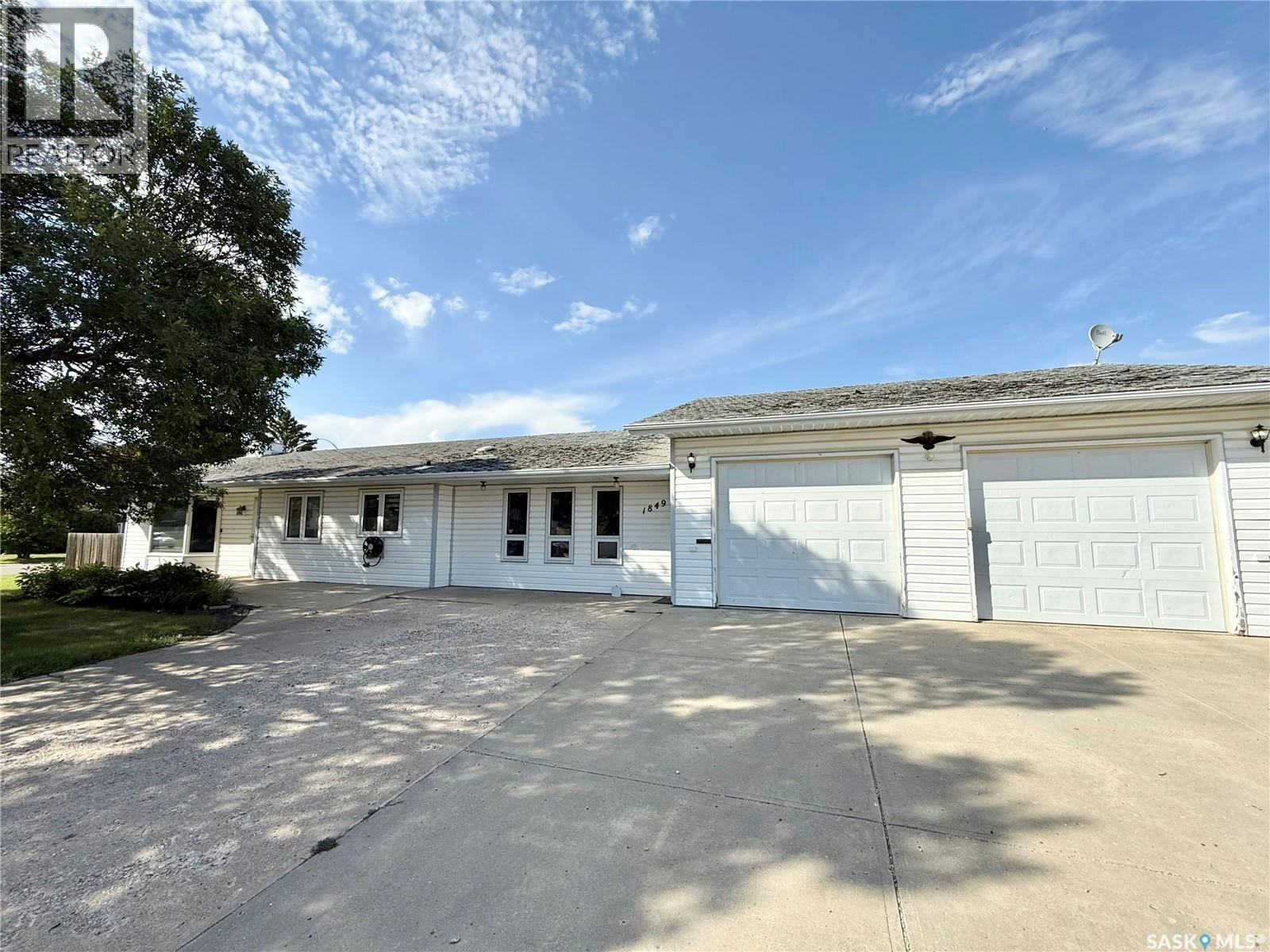 1849 Eaglesham Avenue, Weyburn, SK, S4H 3A6