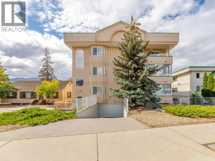 204-865 Main Street, Penticton, BC, V2A 5E3