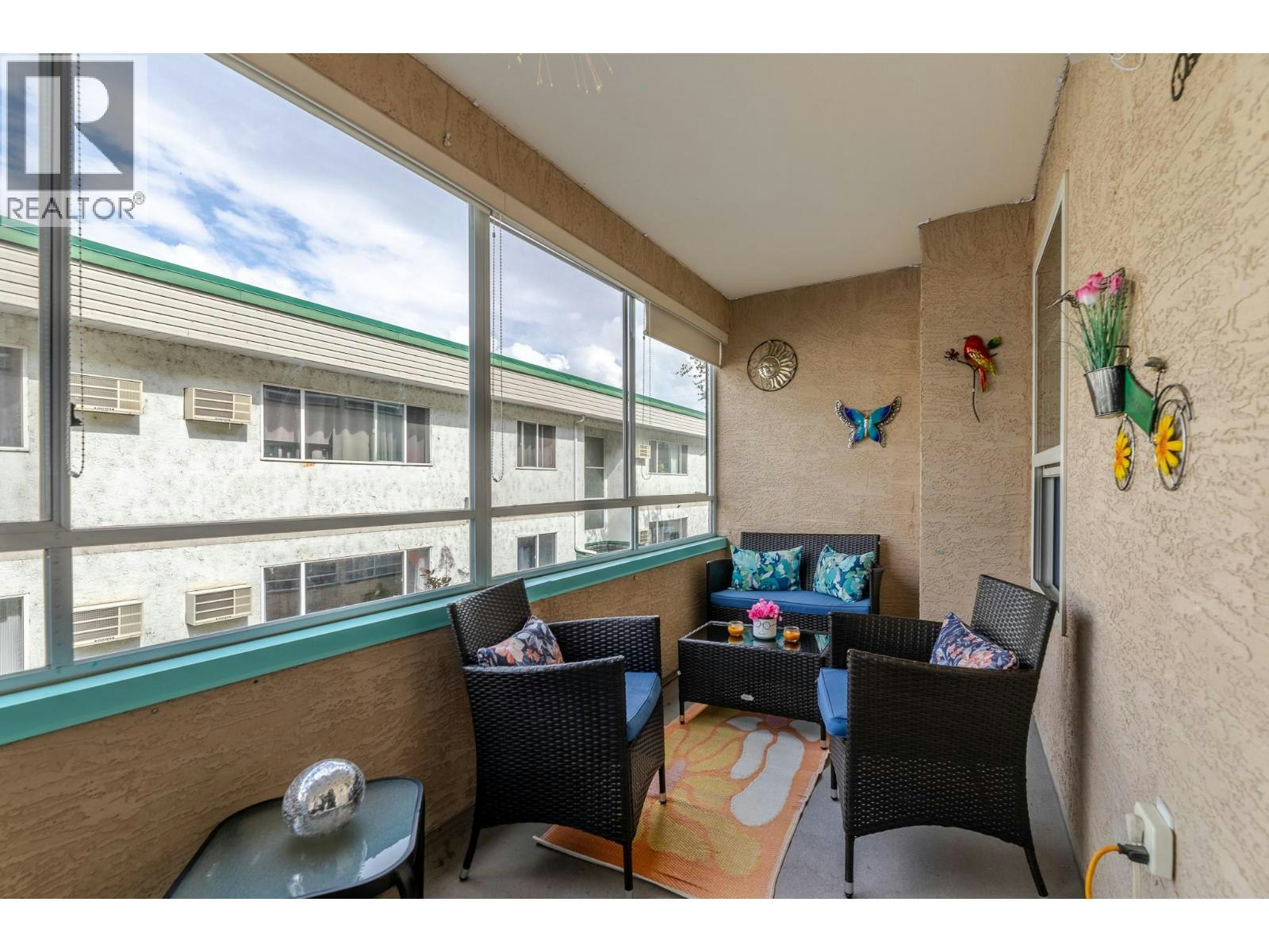 204-865 Main Street, Penticton, BC, V2A 5E3 - 14