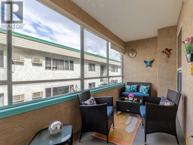 204-865 Main Street, Penticton, BC, V2A 5E3 - 14