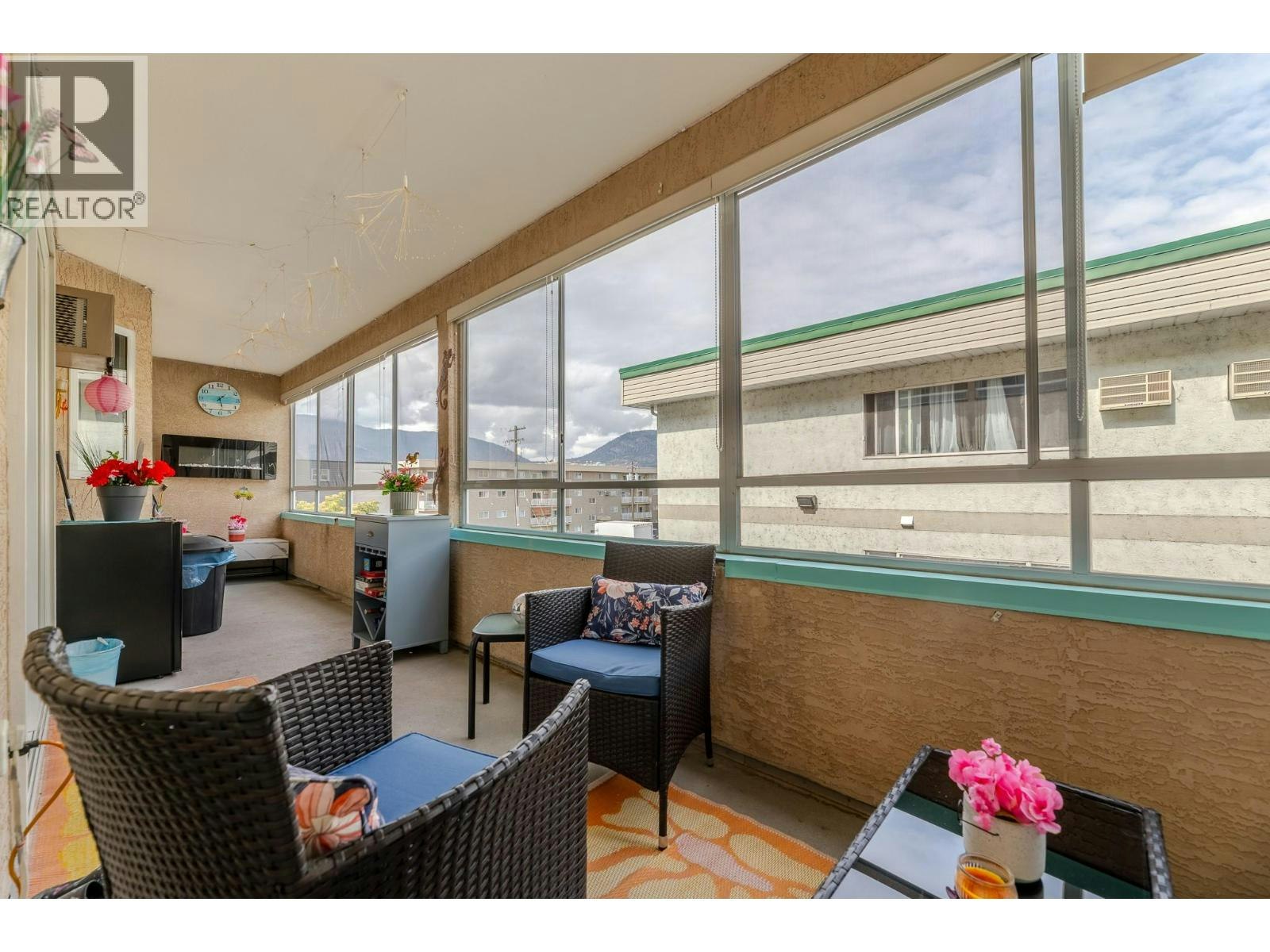 204-865 Main Street, Penticton, BC, V2A 5E3 - 15