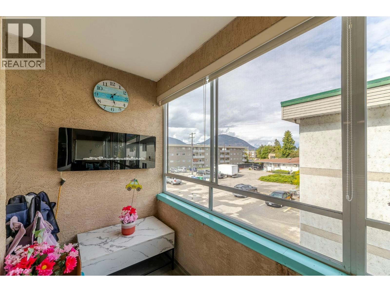204-865 Main Street, Penticton, BC, V2A 5E3 - 16