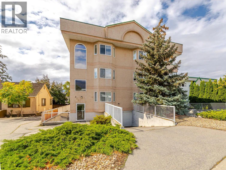 204-865 Main Street, Penticton, BC, V2A 5E3 - 29