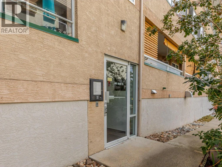 204-865 Main Street, Penticton, BC, V2A 5E3 - 26