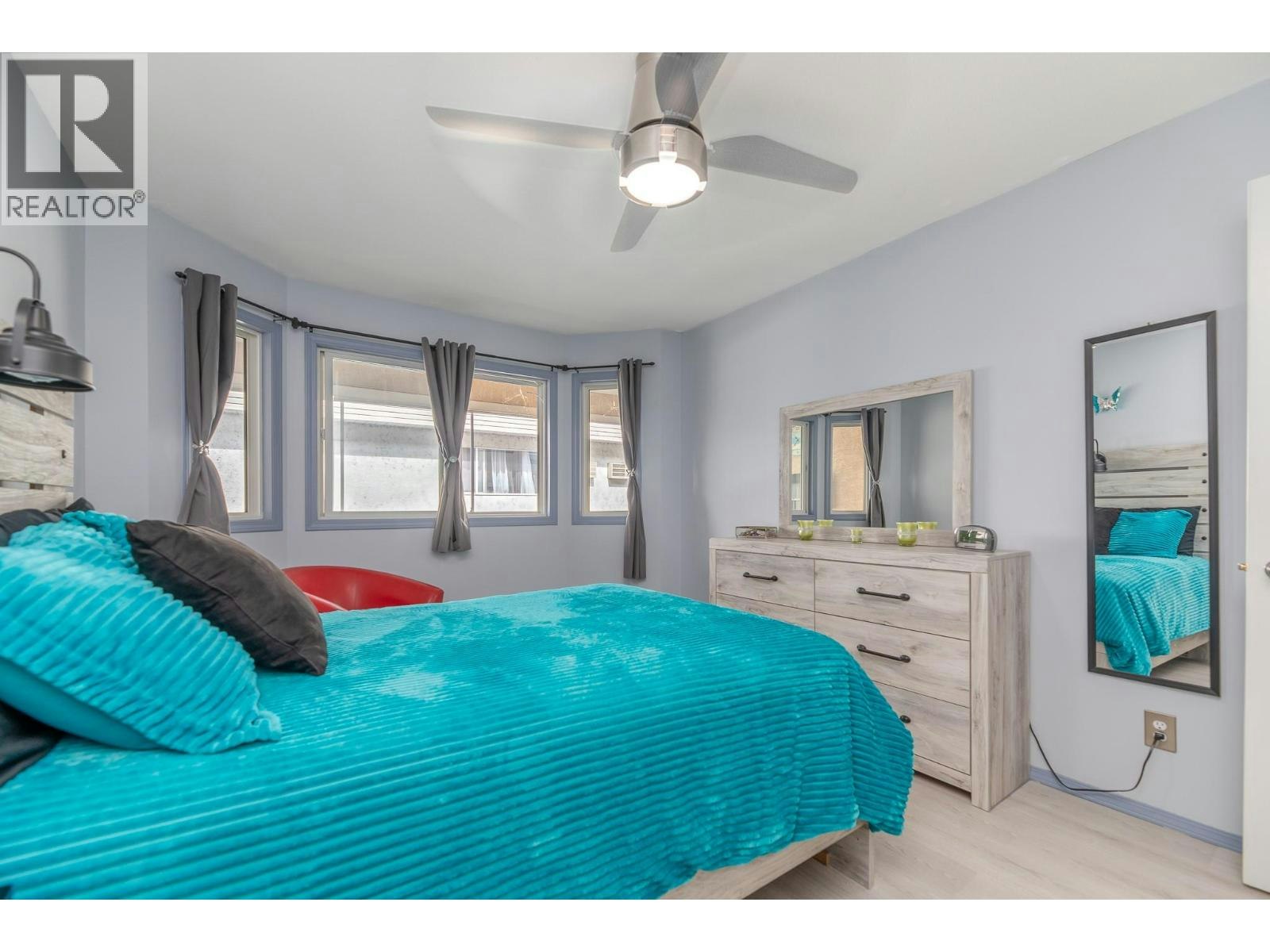 204-865 Main Street, Penticton, BC, V2A 5E3 - 18