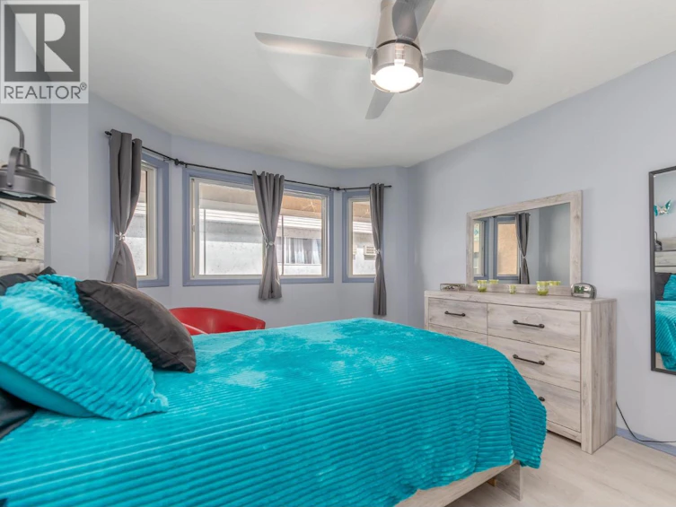 204-865 Main Street, Penticton, BC, V2A 5E3 - 18