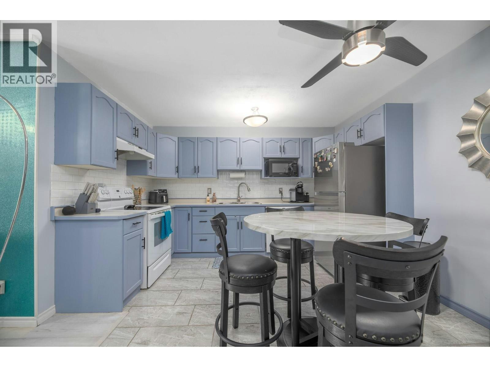 204-865 Main Street, Penticton, BC, V2A 5E3 - 6