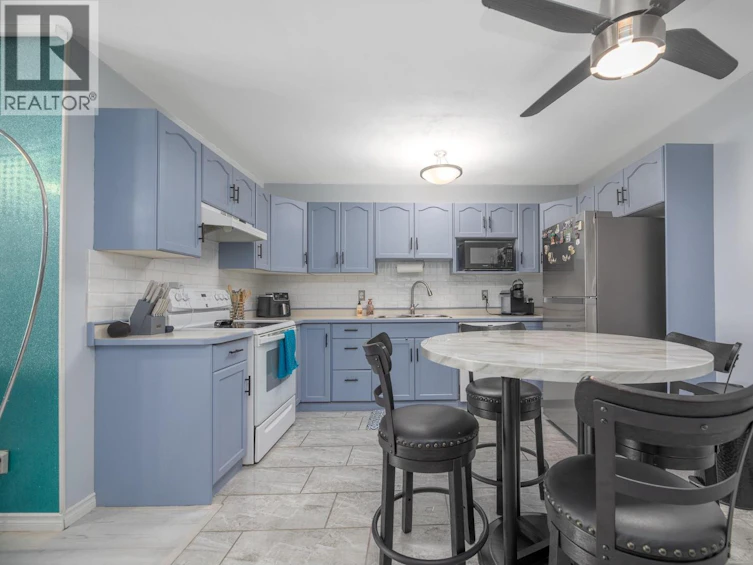 204-865 Main Street, Penticton, BC, V2A 5E3 - 6