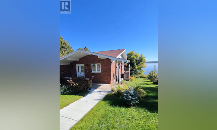 519 Lakeshore Road N