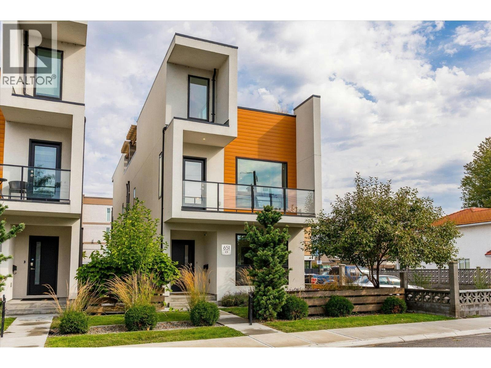101-651 Churchill Avenue, Penticton, BC, V2A 1E2