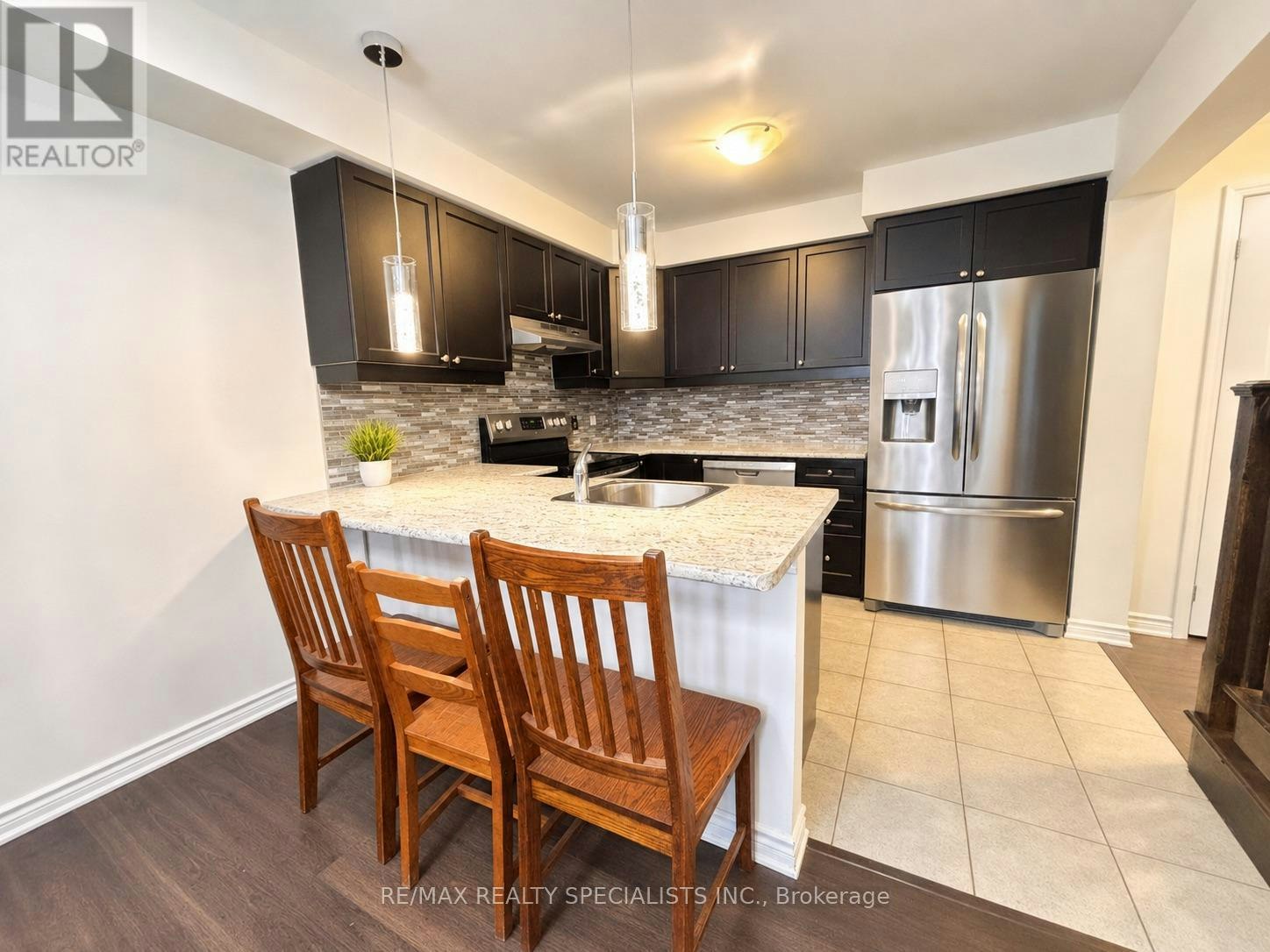 127 Frost Court, Milton, ON, L9E 1G2 - 3