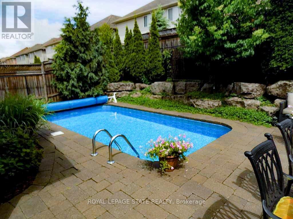 251 Braithwaite Avenue, Hamilton, ON, L9G 5A7 - 25