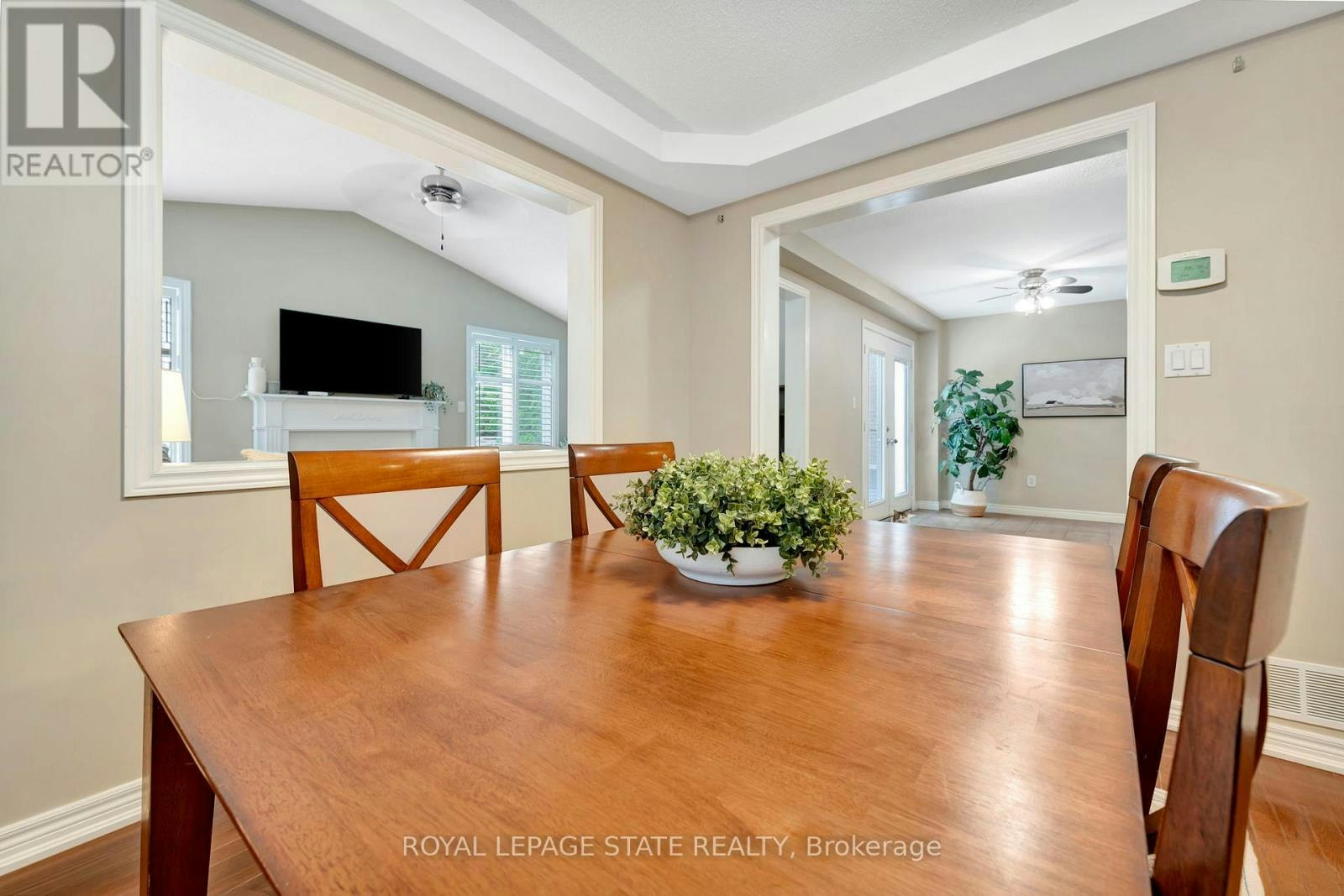 251 Braithwaite Avenue, Hamilton, ON, L9G 5A7 - 9