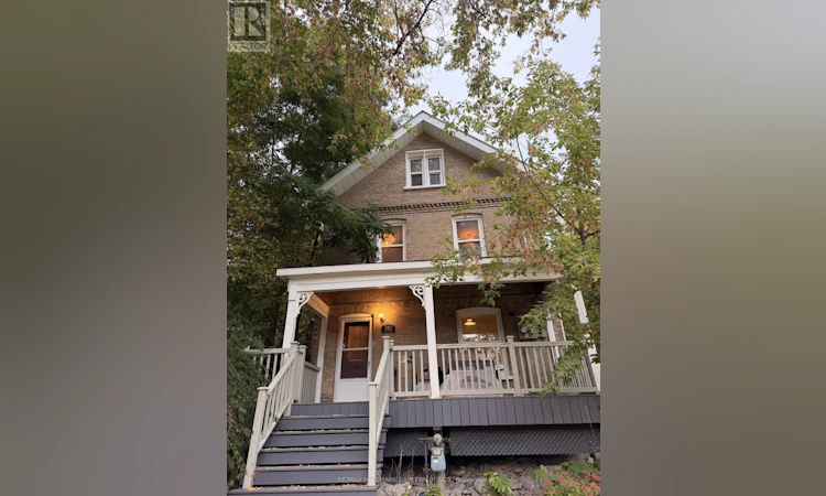 242 Dublin Street