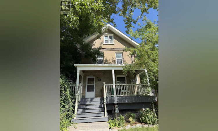 242 Dublin Street