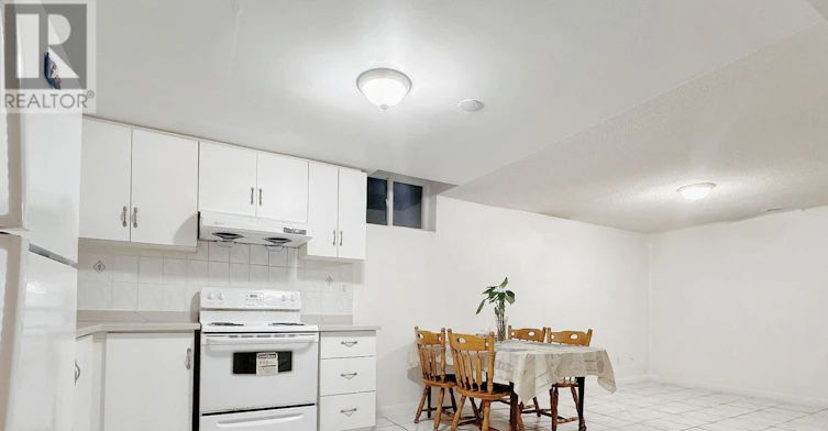 3 Pettigrew Court, Markham, ON, L3S 1L8 - 3