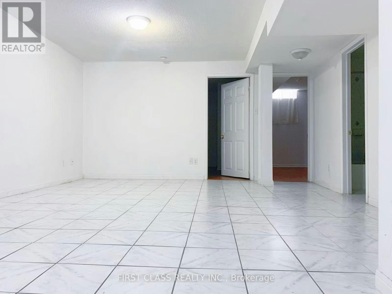 3 Pettigrew Court, Markham, ON, L3S 1L8 - 3