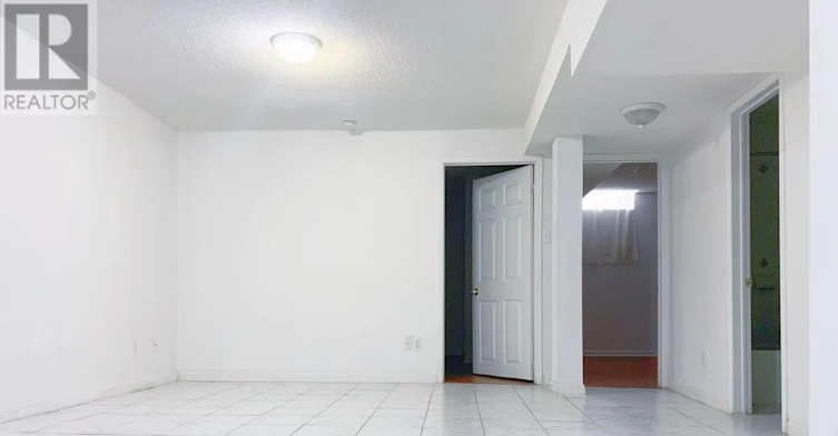 3 Pettigrew Court, Markham, ON, L3S 1L8 - 3