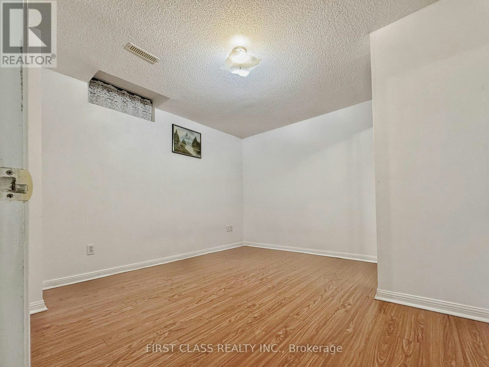 3 Pettigrew Court, Markham, ON, L3S 1L8 - 5