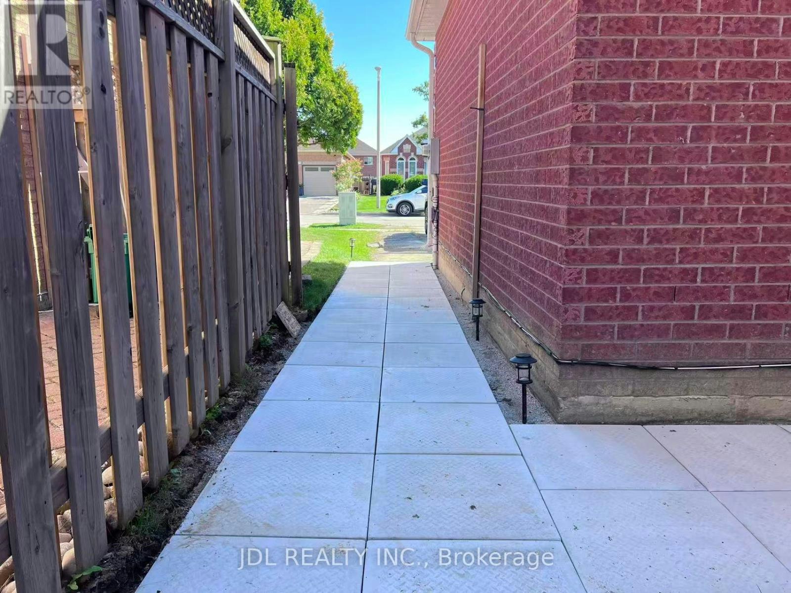 80 Caproni Drive, Vaughan, ON, L6A 1Y1 - 34