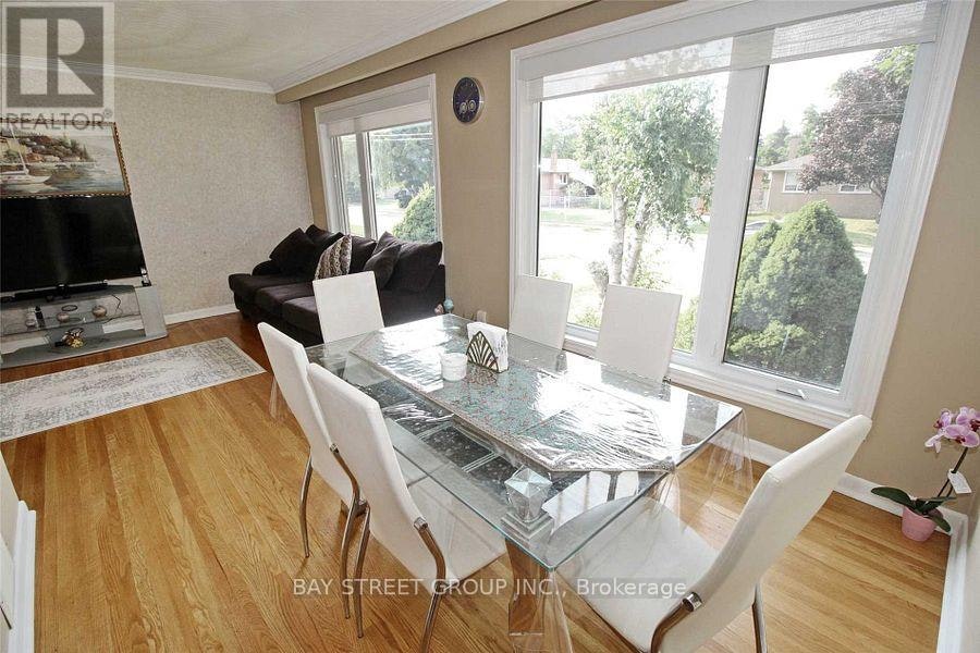 MAIN FL-324 Elmwood Avenue, Richmond Hill, ON, L4C 1L8 - 7
