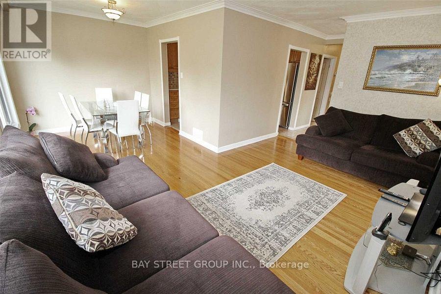 MAIN FL-324 Elmwood Avenue, Richmond Hill, ON, L4C 1L8 - 6