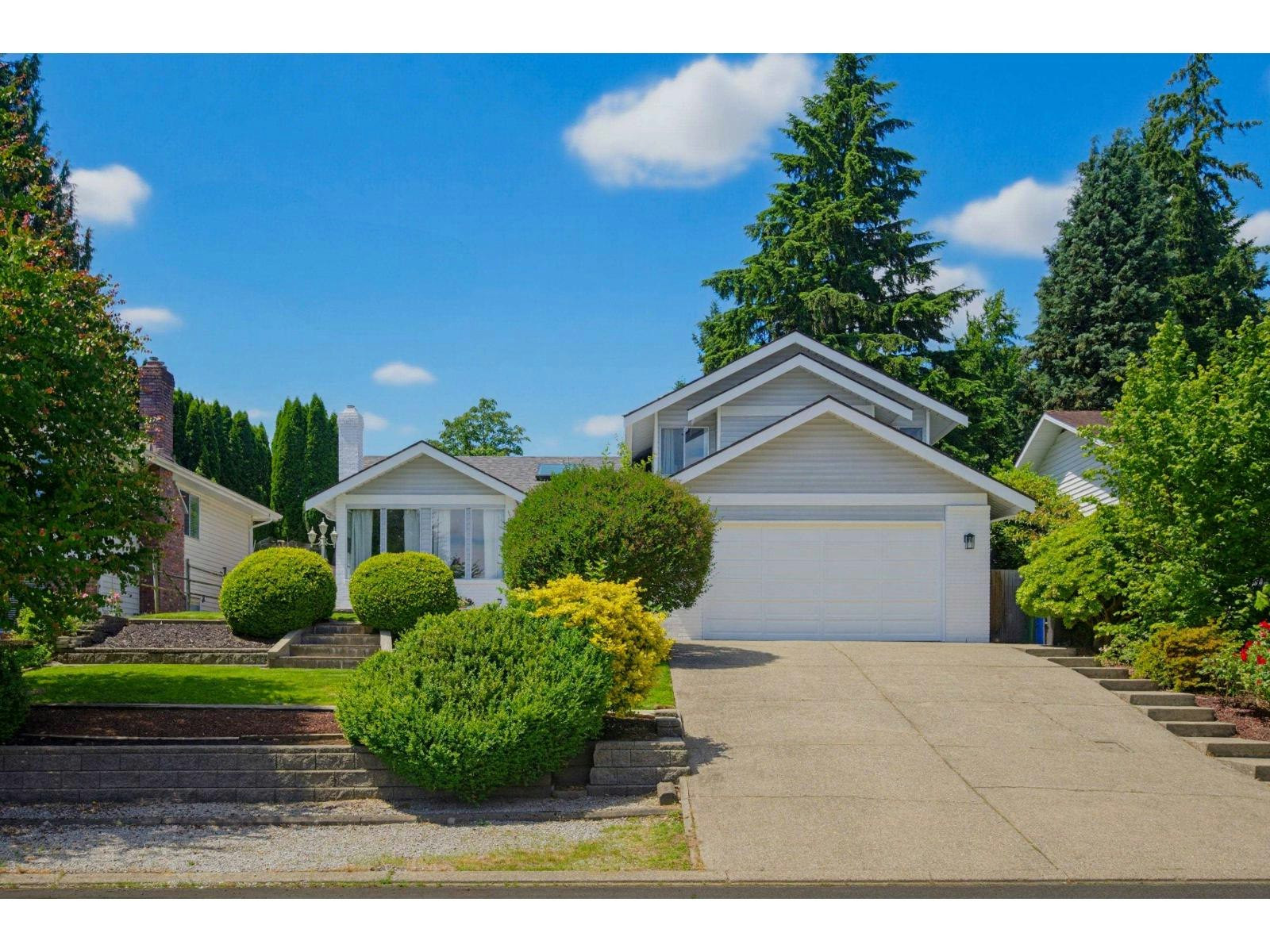 32562 Murray Avenue, Abbotsford, BC, V2T 4T5