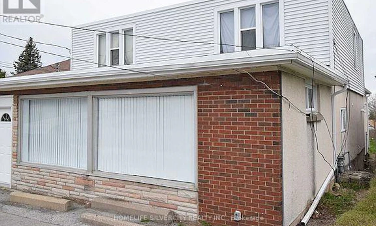 106 Townline Road W