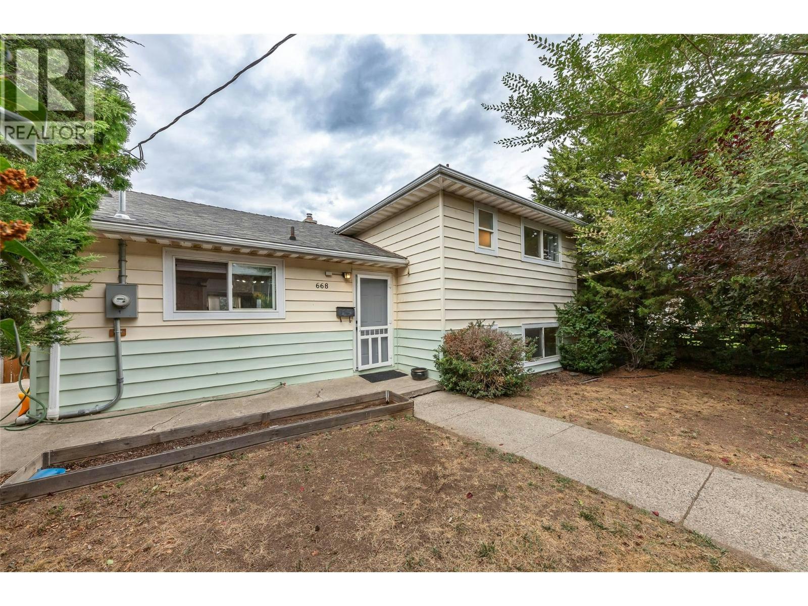 668 Munro Street, Kamloops, BC, V2C 3E6
