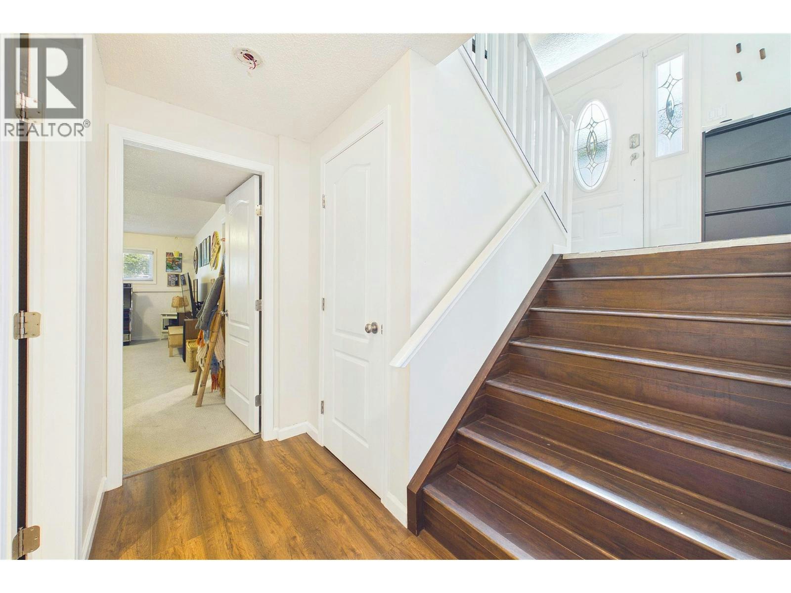 1393 S Highland Drive, Kelowna, BC, V1Y 3W2 - 27