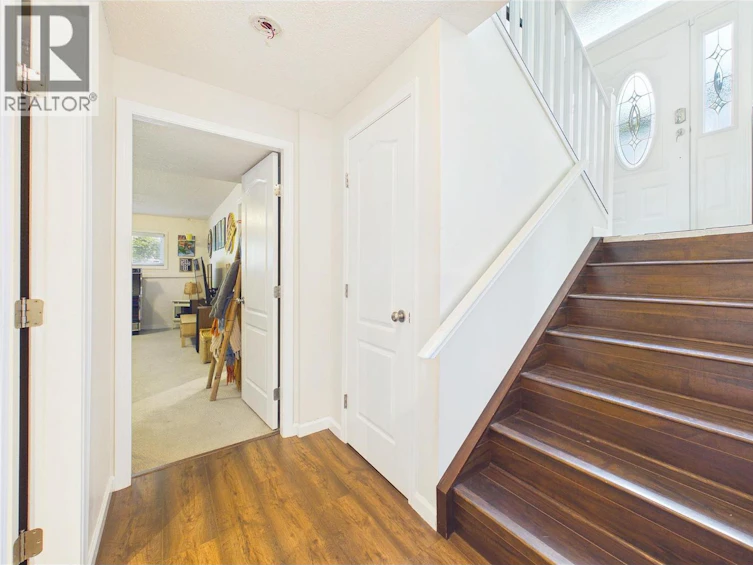 1393 S Highland Drive, Kelowna, BC, V1Y 3W2 - 27