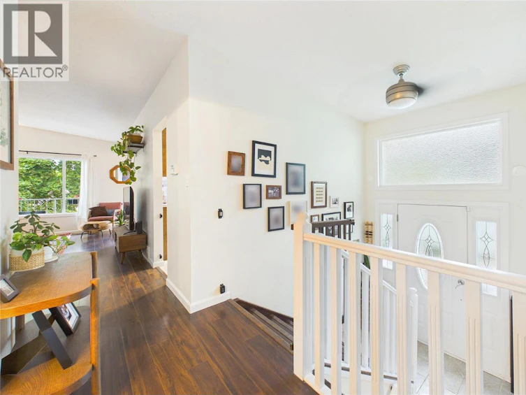 1393 S Highland Drive, Kelowna, BC, V1Y 3W2 - 26