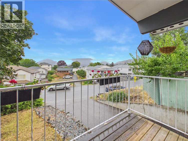 1393 S Highland Drive, Kelowna, BC, V1Y 3W2 - 7