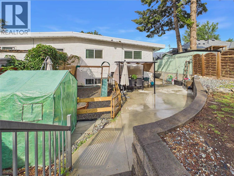 1393 S Highland Drive, Kelowna, BC, V1Y 3W2 - 41
