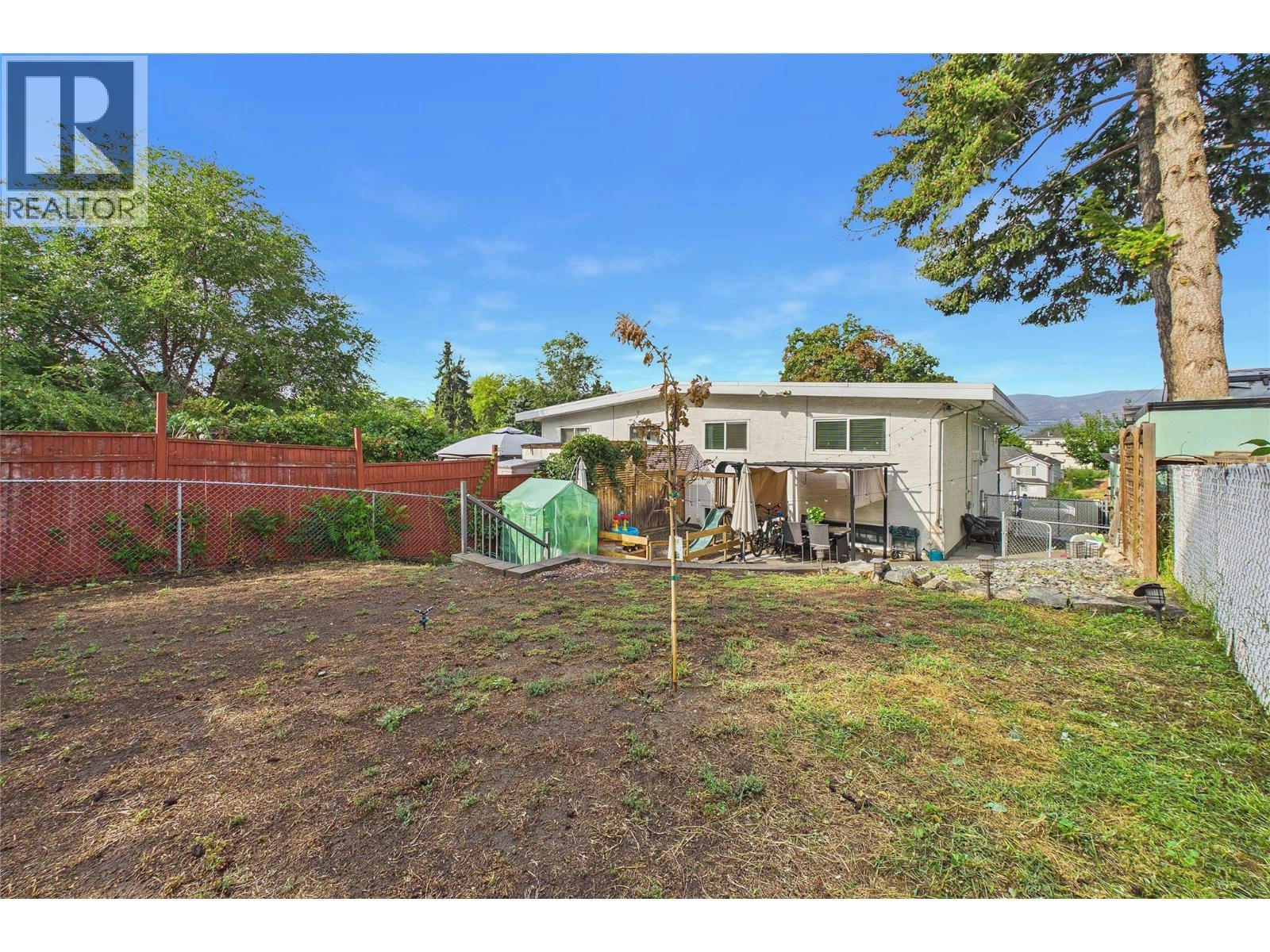 1393 S Highland Drive, Kelowna, BC, V1Y 3W2 - 40